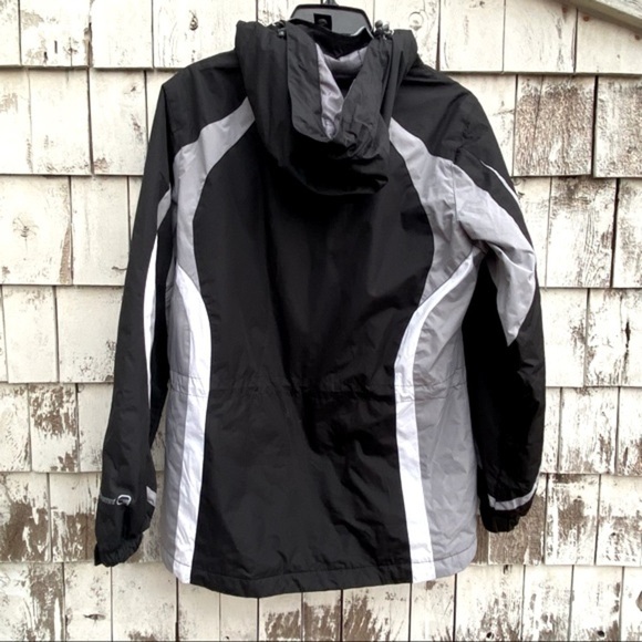 Radiance Free Country Hooded Winter Jacket - Picture 4 of 8